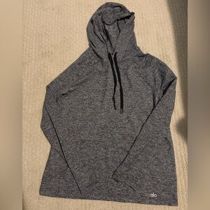 Men’s Alo Yoga Lightweight Sweatshirt.  Size Large